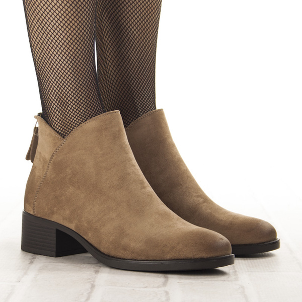 Zamszowe Botki na obcasie damskie Potocki 12472BG beżowe ocieplone