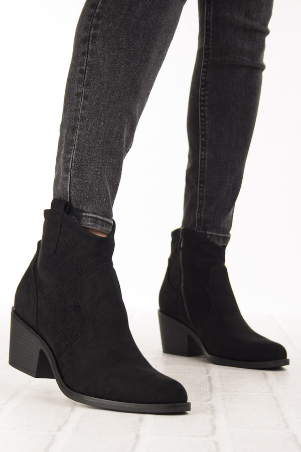 Botki kowbojki na obcasie zamszowe damskie S.Barski HY52-537 czarne