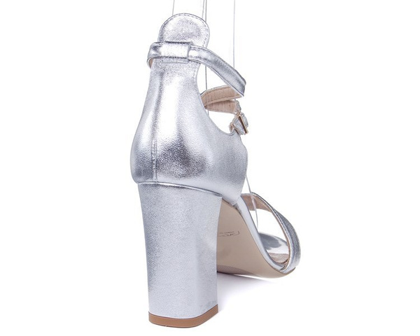 Sandały Prestige 2074OBL/W srebrne lico