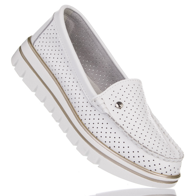 Białe mokasyny ażurowe na platformie Filippo DP7006 white skórzane