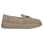 Zamszowe mokasyny damskie Filippo DP7216/25 BE beżowe z ozdobą