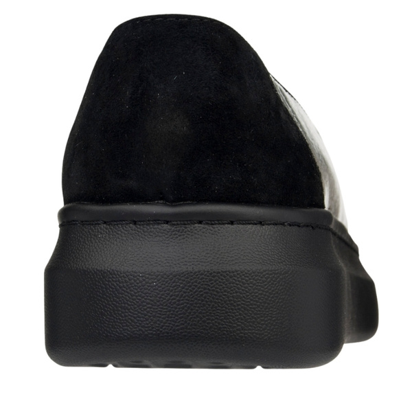 Lakierowane mokasyny damskie Filippo DP7216/25 BK czarne z ozdobą