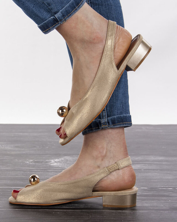 Złote sandałki damskie z kulką T.Sokolski 136 gold S