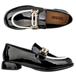 Lakierowane półbuty loafersy damskie Artiker 55C0413 czarne skórzane