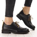 Czarne Półbuty damskie wiązane Venezia V472-01502-01BLA skórzane glany