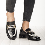 Lakierowane półbuty loafersy damskie Artiker 55C0413 czarne skórzane