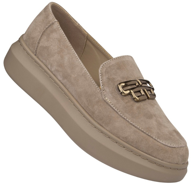 Zamszowe mokasyny damskie Filippo DP7216/25 BE beżowe z ozdobą