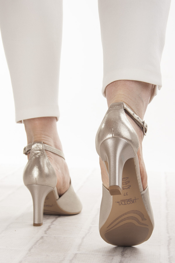 Złote sandałki taneczne ze skóry naturalnej Kotyl 4325 złoty ef