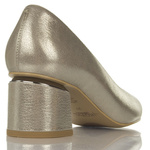 Niskie złote czółenka damskie Kotyl 0553 złoty ef skórzane buty ślubne