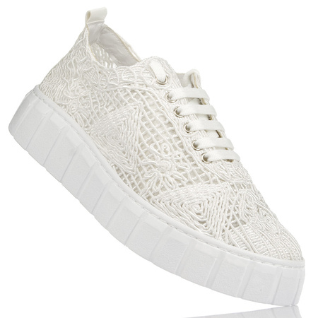 Białe sneakersy damskie na platformie koronkowe T. Sokolski 340 WHT