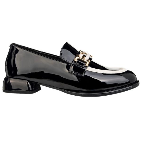 Lakierowane półbuty loafersy damskie Artiker 55C0413 czarne skórzane
