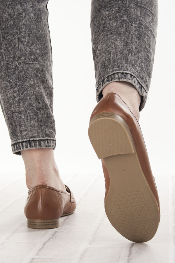 Brązowe Loafersy skórzane Marco Tozzi 24218-42 cognac lekkie wygodne