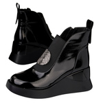 Lakierowane Botki damskie na koturnie D&A S.Barski MR52-104 czarne