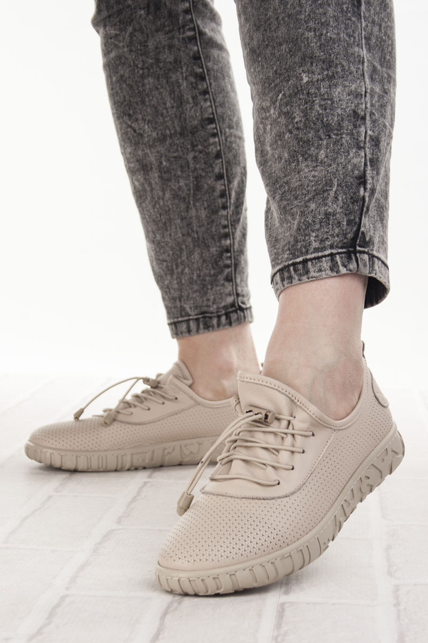 Beżowe półbuty wsuwane damskie T. SOKOLSKI OG 093-1 BEIGE skórzane