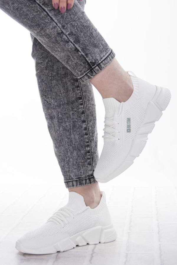 Białe sneakersy sportowe tekstylne Big Star JJ274268 white 