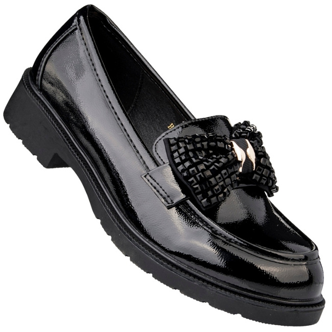 Czarne półbuty z ozdobą S Barski 319A damskie buty lakierowane