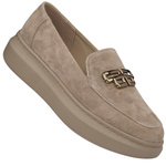 Zamszowe mokasyny damskie Filippo DP7216/25 BE beżowe z ozdobą