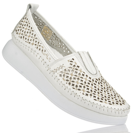 Białe półbuty ażurowe skórzane damskie T. SOKOLSKI ARA 0712 white