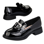 Lakierowane lordsy damskie Filippo DP6186/25 BK czarne z ozdobą