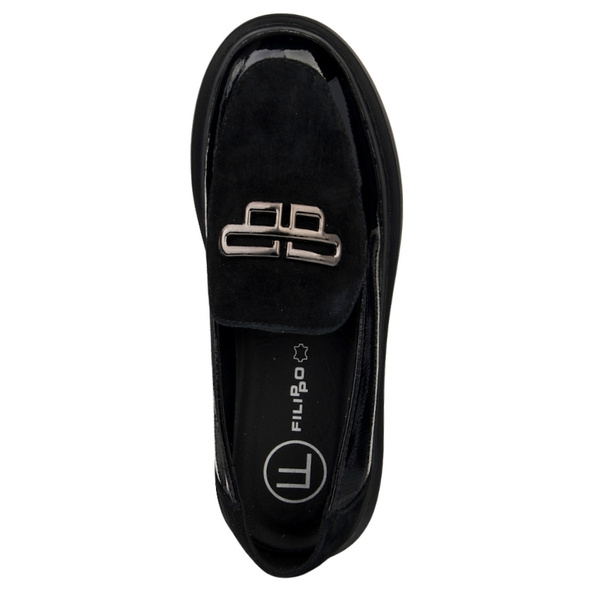 Lakierowane mokasyny damskie Filippo DP7216/25 BK czarne z ozdobą