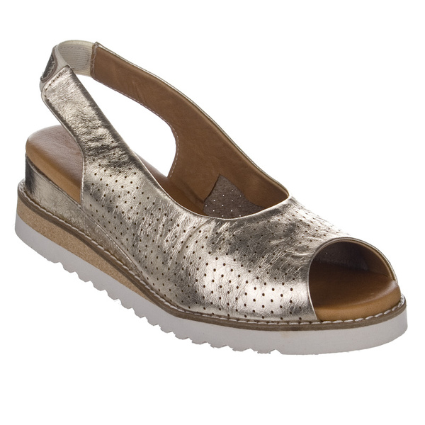 Złote ażurowe sandały damskie Artiker 52C0828 skórzane na koturnie