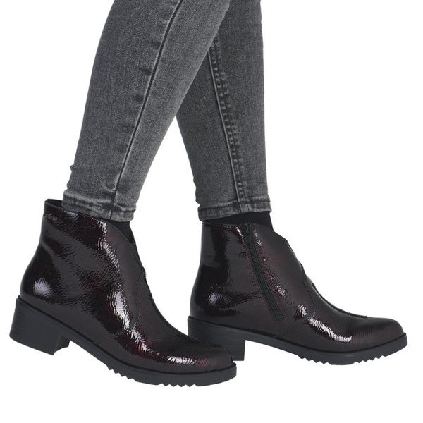 Botki damskie Rieker Y0553-35 red bordowe lakierowane