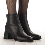 Skórzane Botki damskie Artiker 57C0007 z ozdobnym obcasie ocieplone