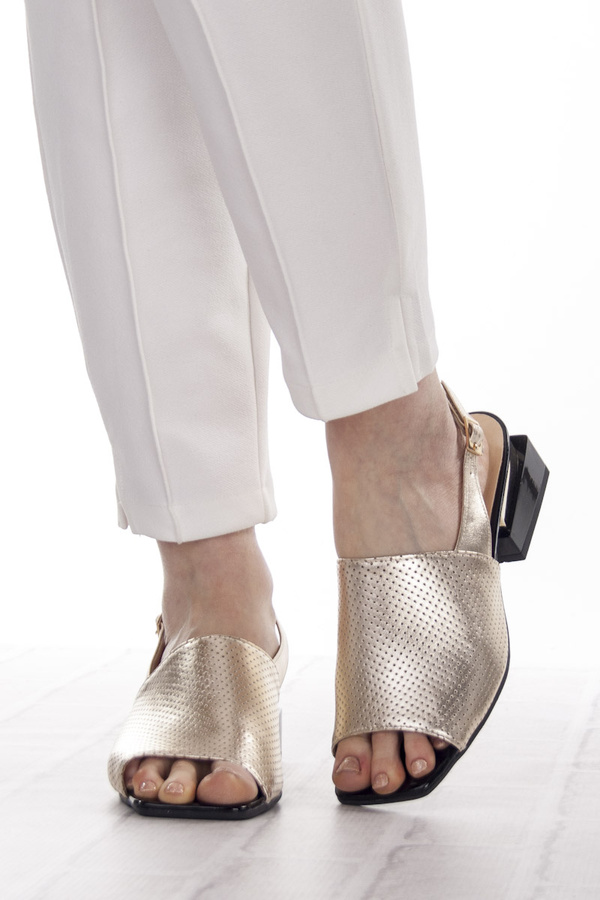 Złote eleganckie sandałki damskie Bioeco Arka 4091 skórzane 