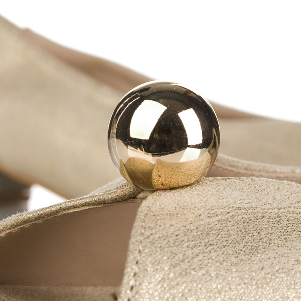 Złote sandałki damskie z kulką T.Sokolski 136 gold S