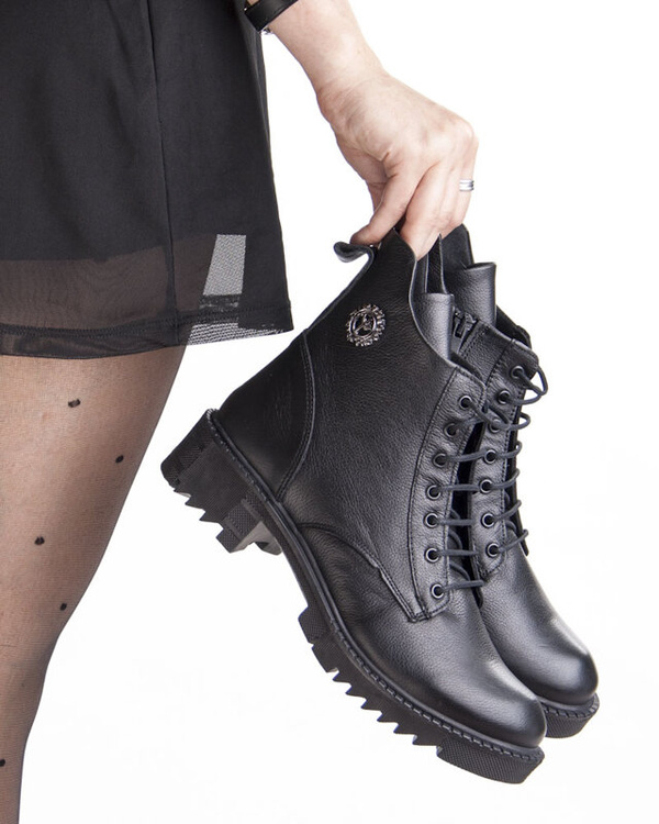 Skórzane Botki damskie T. SOKOLSKI SAR Z25-389 BLK czarne ocieplone