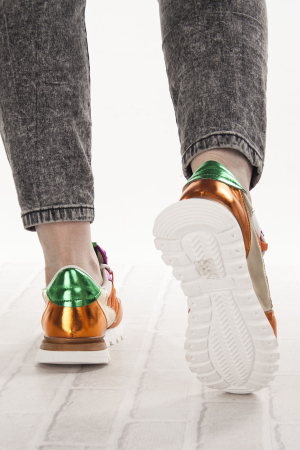 Kolorowe sneakersy damskie Artiker 56C1737 skórzane