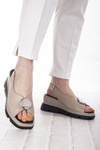 Sandały na koturnie beżowe damskie T.Sokolski L25-249 beige