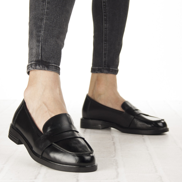 Czarne lordsy Potocki 12442 BK eleganckie półbuty wsuwane