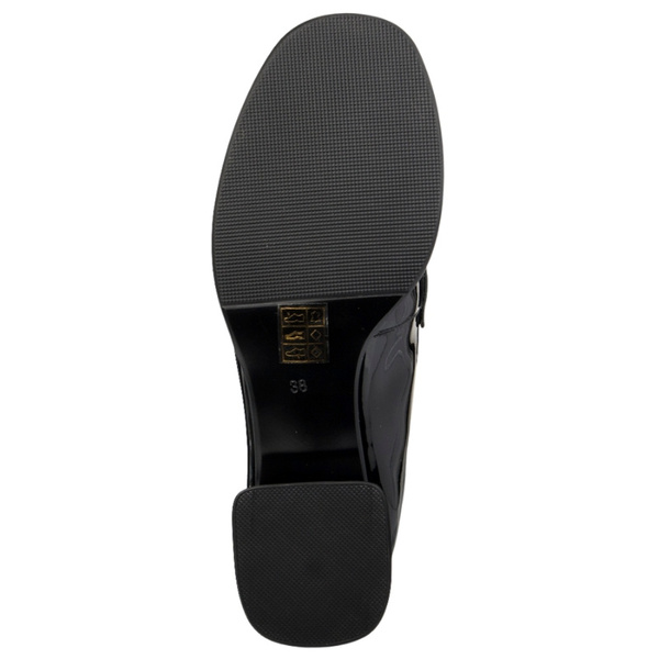 Lakierowane półbuty loafersy damskie Artiker 55C0413 czarne skórzane