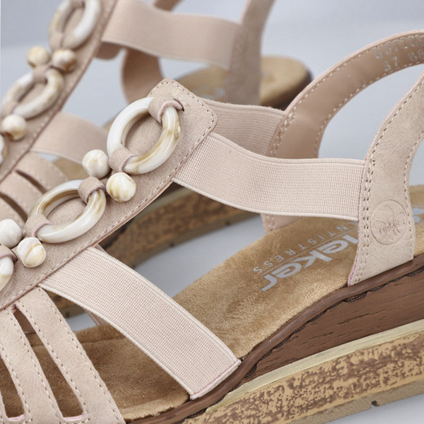 Sandały damskie na koturnie wsuwane różowe Rieker 63778-31 rose