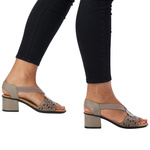 Wsuwane Sandały na klocku damskie Rieker 64677-64 beige beżowe
