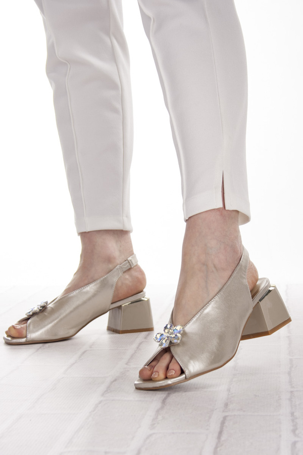 Sandały damskie T. Sokolski 137 LTGOLD złote na obcasie wizytowe