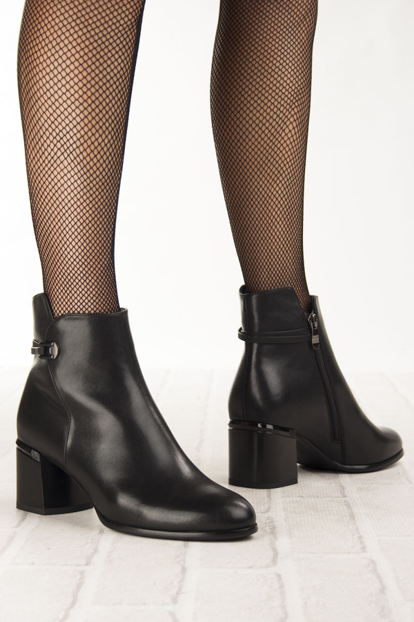 Czarne botki na obcasie damskie Filippo DBT7377/25 skórzane ocieplone