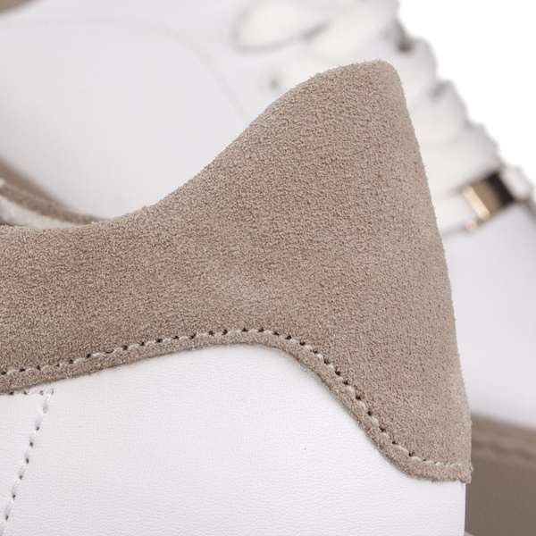 Białe sneakersy damskie Filippo DP6119/25 WH skórzane na platformie