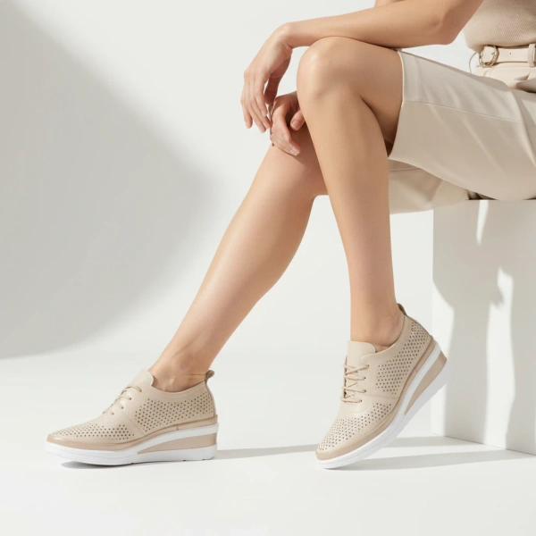 Ażurowe półbuty na koturnie T. Sokolski AMI W26-150 BEIGE beżowe skórzane