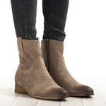 Zamszowe botki damskie Potocki 12745KH beżowe ocieplone wygodne