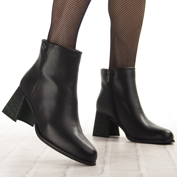 Skórzane Botki damskie Artiker 57C0007 z ozdobnym obcasie ocieplone