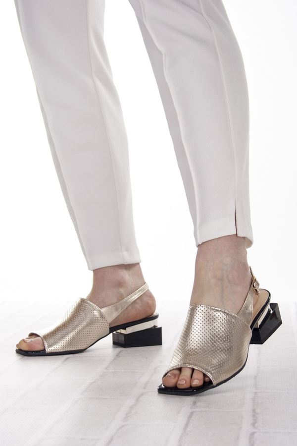 Złote eleganckie sandałki damskie Bioeco Arka 4091 skórzane 