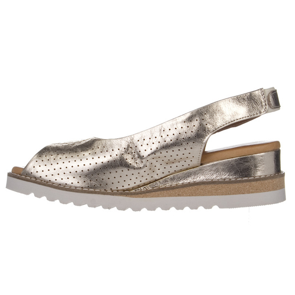 Złote ażurowe sandały damskie Artiker 52C0828 skórzane na koturnie