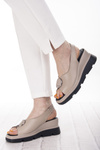 Sandały na koturnie beżowe damskie T.Sokolski L25-249 beige