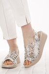Sandały na platformie skórzane damskie Axel 2527 beżowe wsuwane 