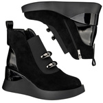 Zamszowe Botki damskie na koturnie D&A S.Barski MR52-106 czarne