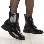 Lakierowane Botki z ozdobami D&A S.Barski MR52-108 czarne skórzane