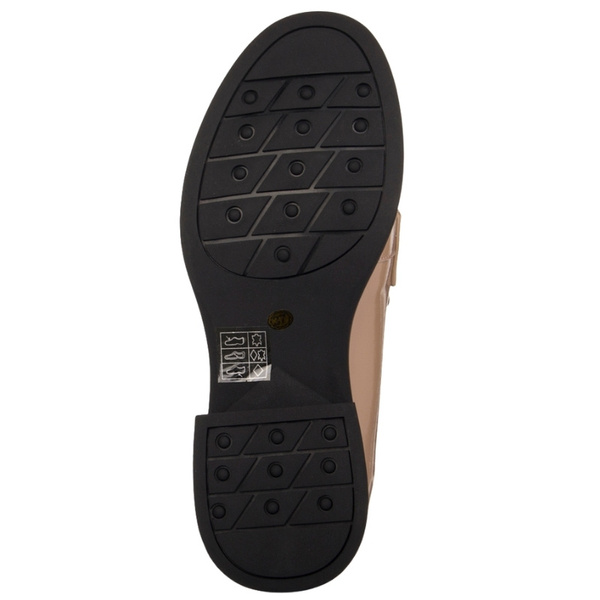 Lakierowane lordsy damskie Filippo DP6186/25 BE beżowe z ozdobą