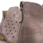 Beżowe ażurowe botki zamszowe Potocki 12664BG z dziurkami